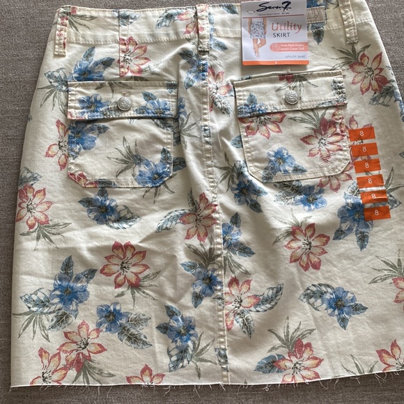 Seven7 Pale yellow Floral Utility Skirt Size 8 NWT - Picture 6 of 9
